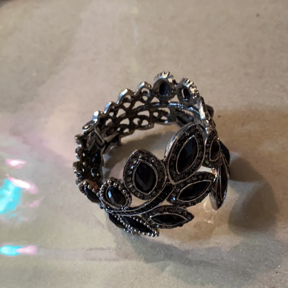 Hinge bracelet - Picture 2 of 4